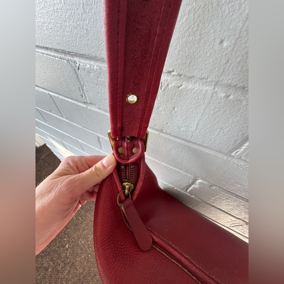 Vintage Coach Large Red Duffle Purse - Made in USA - Picture 4 of 10